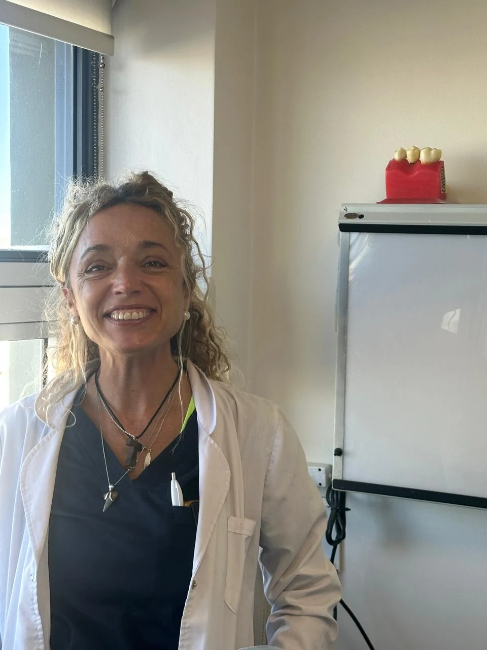 Dra. Romina Andrian en su espacio de trabajo